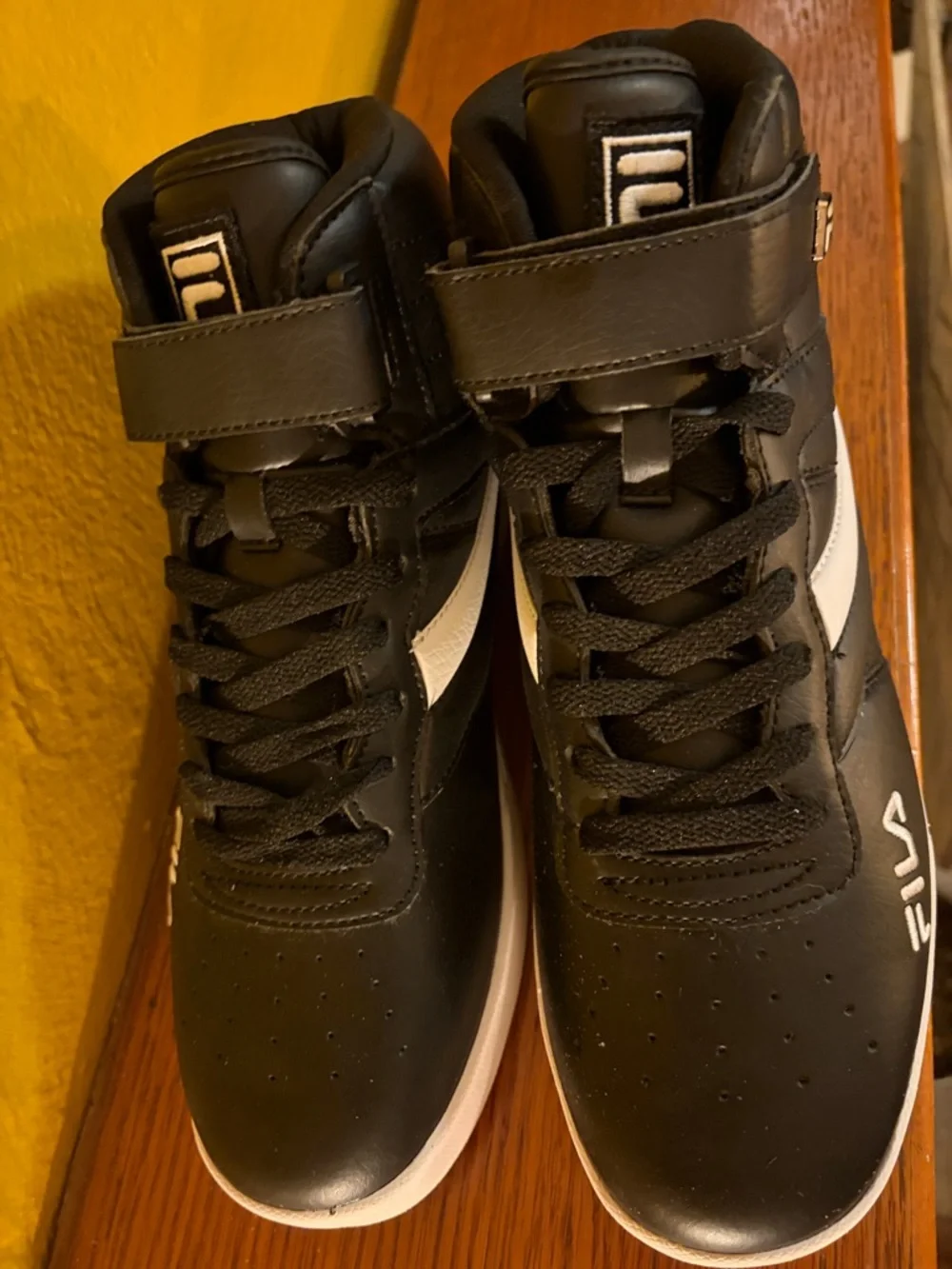FILA Vulc 13 High Top Sneakers Mens 9.5 Black Reverse Flag Athletic Casual NIB